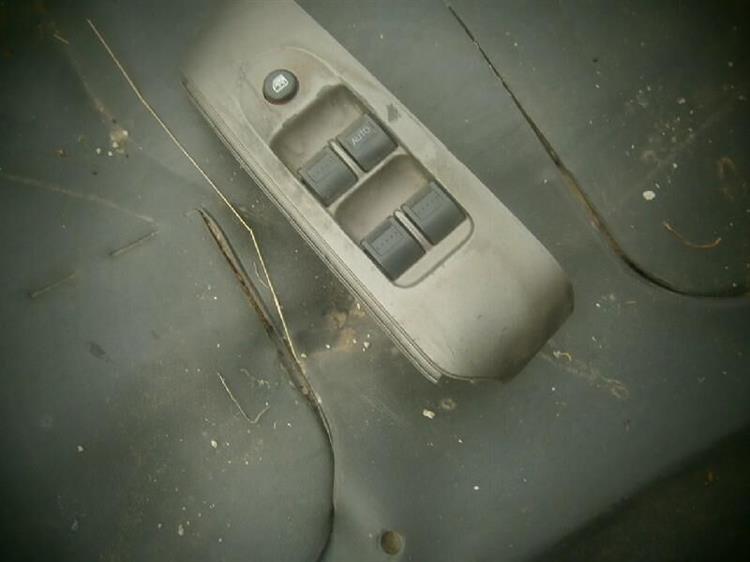 Блок упр. стеклоподъемниками Хонда Фит в Дербенте 75001